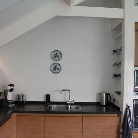 Familiehuis De Betuwe Met Prive Kunstgras Tennisbaan En Sauna Villa Erichem Esterno foto