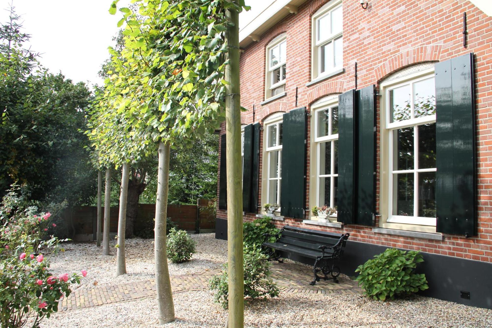 Familiehuis De Betuwe Met Prive Kunstgras Tennisbaan En Sauna Villa Erichem Esterno foto
